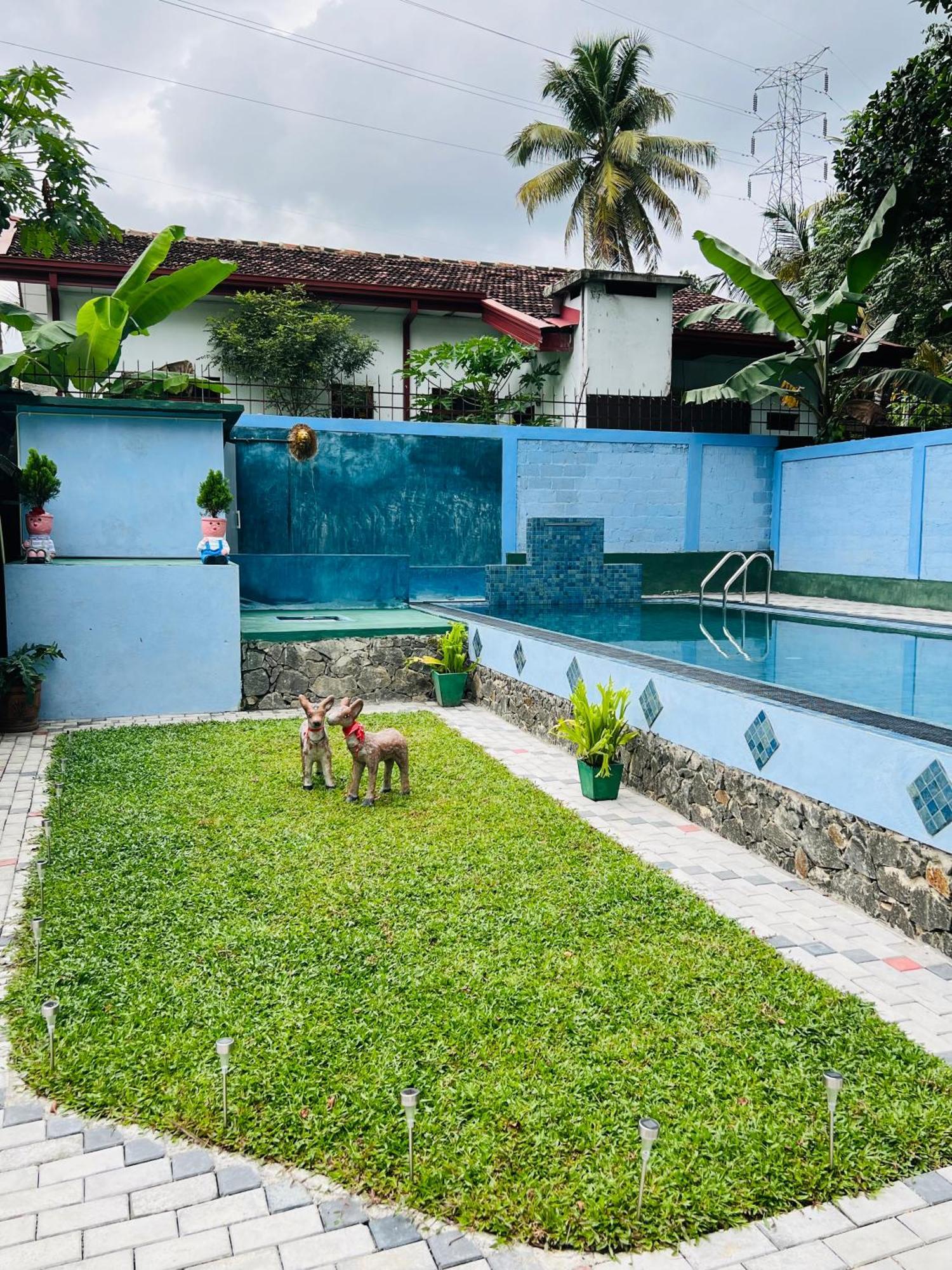 Villa Eco Green Airport Katunayake Exterior photo