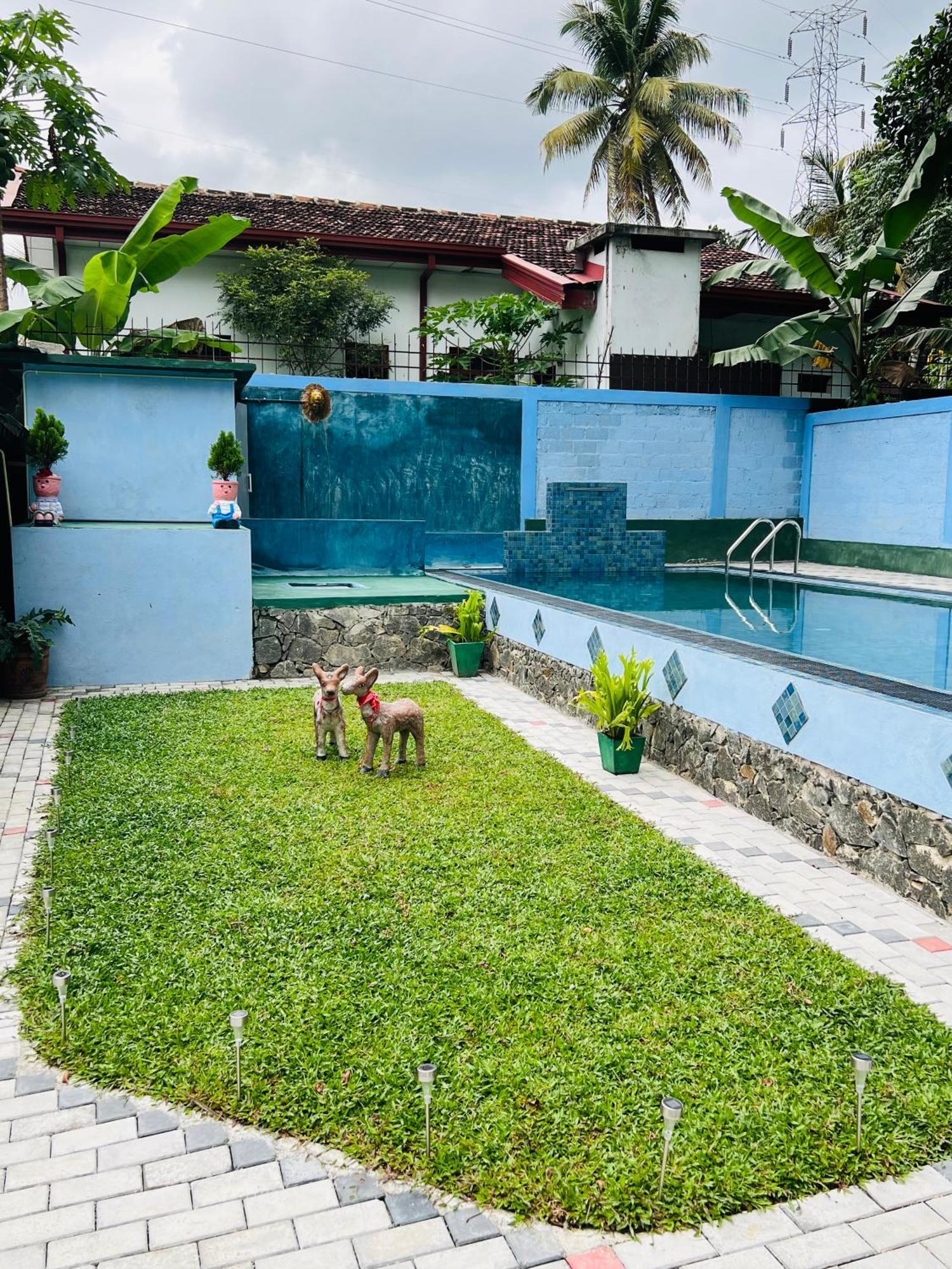Villa Eco Green Airport Katunayake Exterior photo