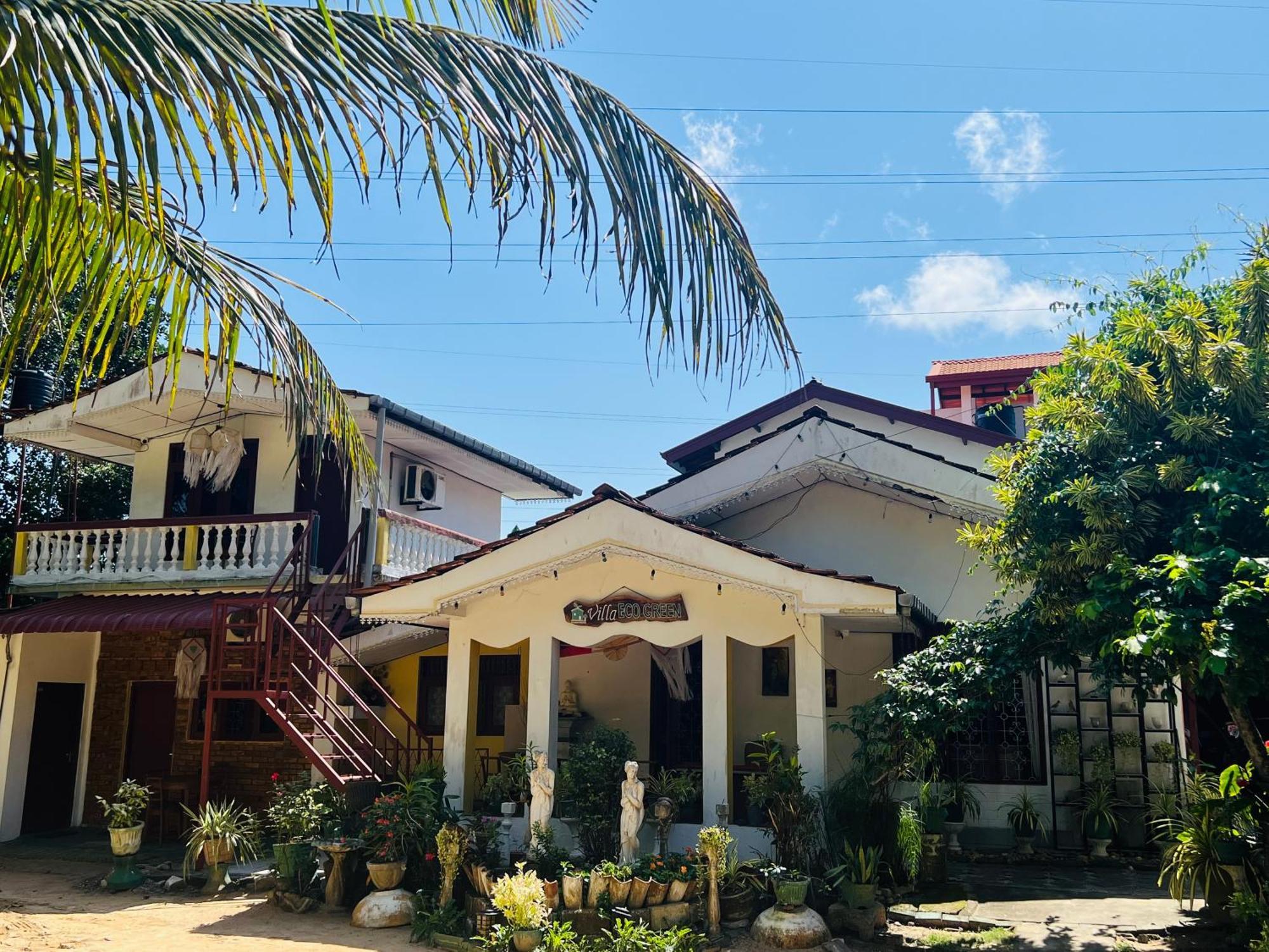 Villa Eco Green Airport Katunayake Exterior photo